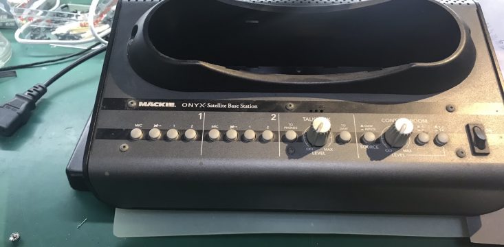 MACKIE ONYX声卡维修+内部图